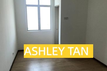 FREEHOLD GATED GEM! Spacious 2-Sty Terrace House Balik Pulau ORI UNIT!