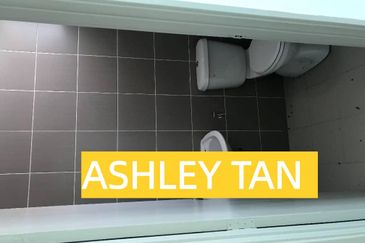 FREEHOLD GATED GEM! Spacious 2-Sty Terrace House Balik Pulau ORI UNIT!