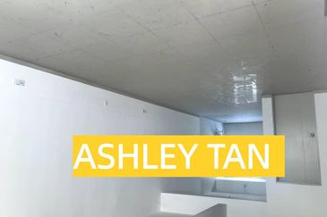 FREEHOLD GATED GEM! Spacious 2-Sty Terrace House Balik Pulau ORI UNIT!