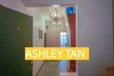 RARE! STYLISH FURNISHED 2-Sty Terrace Georgetown 6Rooms IDEAL HOMESTAY