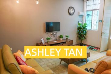 RARE! STYLISH FURNISHED 2-Sty Terrace Georgetown 6Rooms IDEAL HOMESTAY