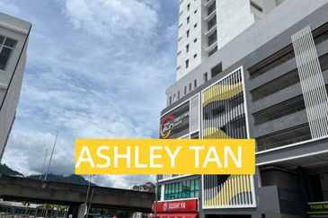 HIGH EXPOSURE Ground Floor Shoplot Sg Nibong Ideal F&B/Office STRATEGY!