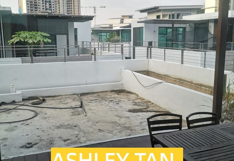 LUXURIOUS 4-Sty Water Villa Bungalow Gelugor 3cp COZY RENO Freehold!