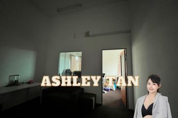 CHEAPEST 1.5storey Semi-D Light Industry IKS Asas Jaya Bukit Minyak