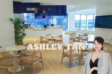 2-ADJOINING Reno Furnish Provided Shop Office Iconic Point with Lift