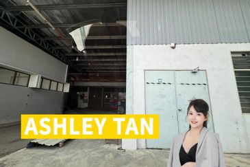 Heavy Industrial 310611sqft Detached Factory Warehouse 11acres 2000amp