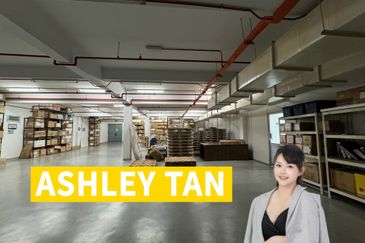 Heavy Industrial 310611sqft Detached Factory Warehouse 11acres 2000amp