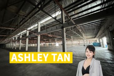 Heavy Industrial 310611sqft Detached Factory Warehouse 11acres 2000amp