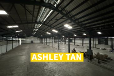 Detached Factory Warehouse Prai Industrial Estate 1000Amps 40Feet