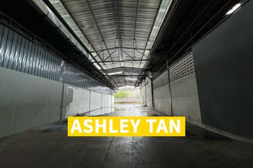 Detached Factory Warehouse Prai Industrial Estate 1000Amps 40Feet