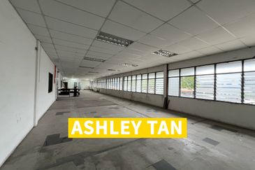 Detached Factory Warehouse Prai Industrial Estate 1000Amps 40Feet