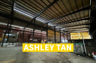 RARE Heavy Industrial Factory Warehouse 45000sf Perai Prai 2acres Land