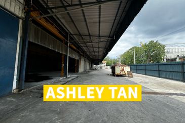 Prai Industrial Estate Perai Factory Warehouse 17000sf 550amp with 5tonnes OVERHEAD CRANE