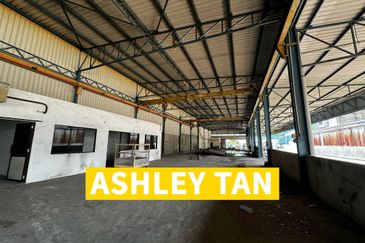 Prai Industrial Estate Perai Factory Warehouse 17000sf 550amp with 5tonnes OVERHEAD CRANE