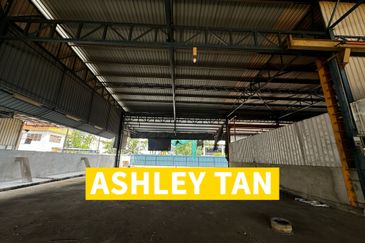 Prai Industrial Estate Perai Factory Warehouse 17000sf 550amp with 5tonnes OVERHEAD CRANE