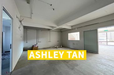 1.5sty Shoplot Office with Mezzanine Alma 2280sf Seri Impian nr Aeon