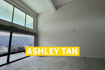 1.5sty Shoplot Office with Mezzanine Alma 2280sf Seri Impian nr Aeon