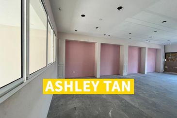 1.5sty Shoplot Office with Mezzanine Alma 2280sf Seri Impian nr Aeon