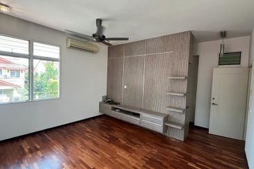 Fully Renovated Double Storey Semi Detached-Setia Damai 14, Setia Alam for Sale