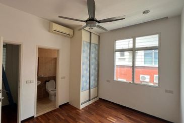 Fully Renovated Double Storey Semi Detached-Setia Damai 14, Setia Alam for Sale