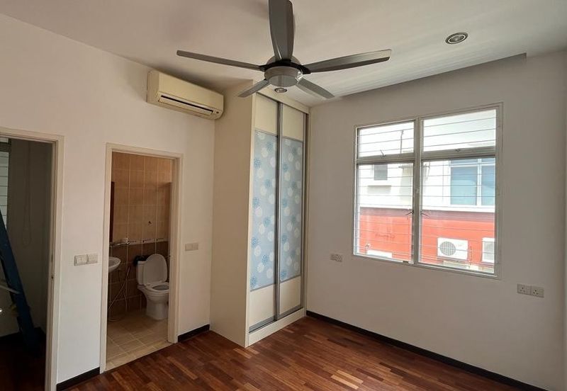 Fully Renovated Double Storey Semi Detached-Setia Damai 14, Setia Alam for Sale