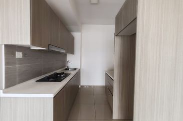 Adria Residence @ Gravit8