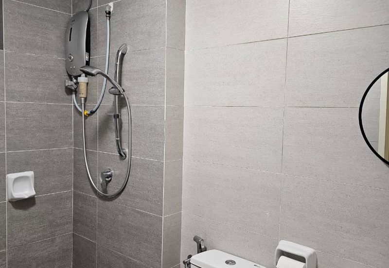 Adria Residence @ Gravit8