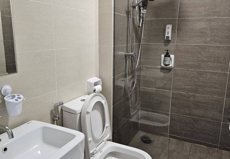 Adria Residence @ Gravit8