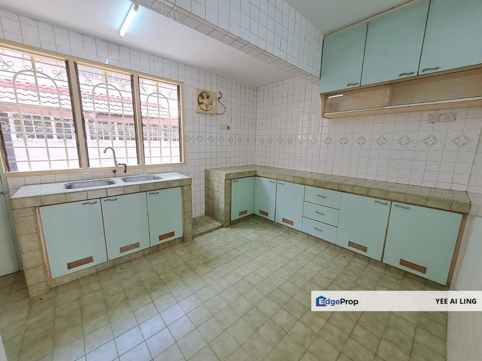 SS19 Double Storey Terrace House Subang Jaya for Sale, Selangor, Subang Jaya