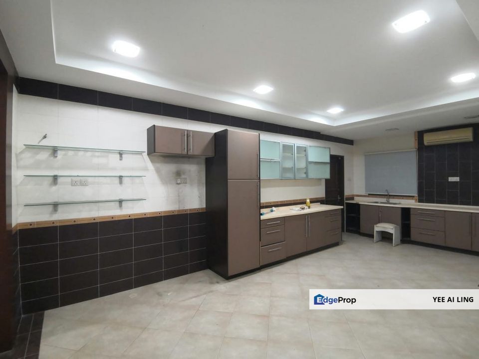 Kota Kemuning Double Storey End Lot House (Canal Gardens) for Sale, Selangor, Kota Kemuning