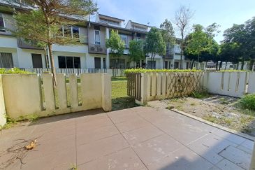 Arahsia Residences, Tropicana Aman