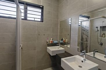 Scarlet @ Bandar Rimbayu