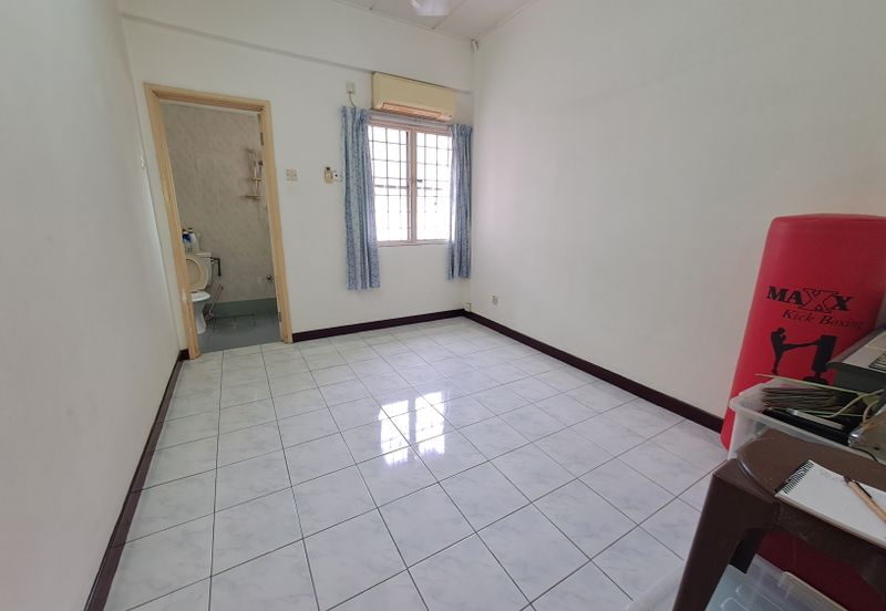 Jalan Sungai Burung 32/72