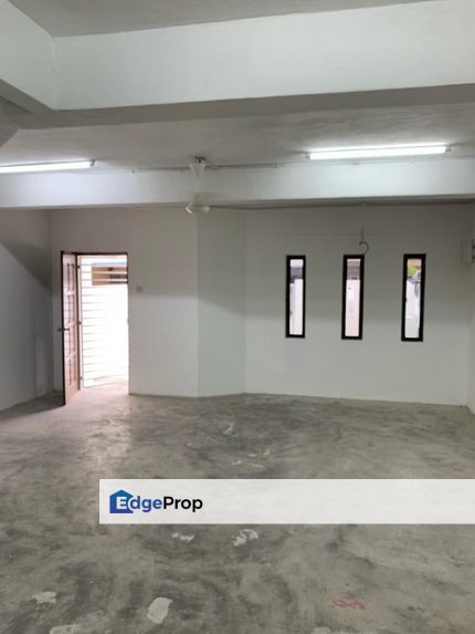 double storey house near kesas highway , Selangor, Klang