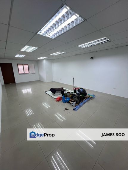 Facing mainroad 1st floor office for rent , Selangor, Klang