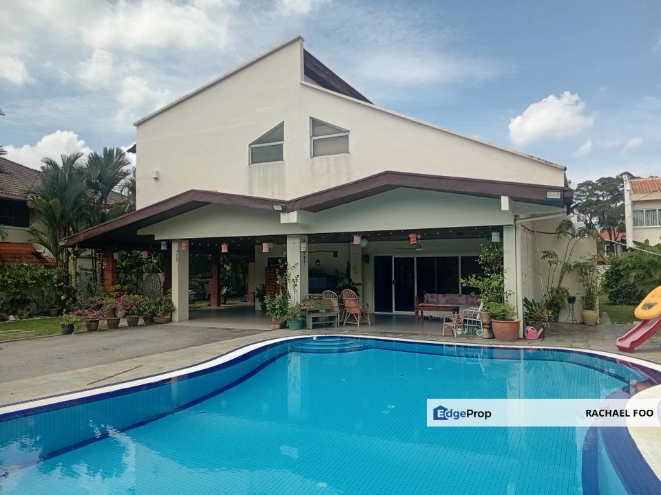 DAMANSARA HEIGHTS BUNGALOW WITH POOL, Kuala Lumpur, Damansara Heights