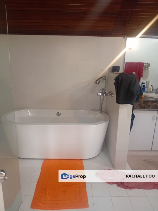 DAMANSARA HEIGHTS BUNGALOW WITH POOL, Kuala Lumpur, Damansara Heights