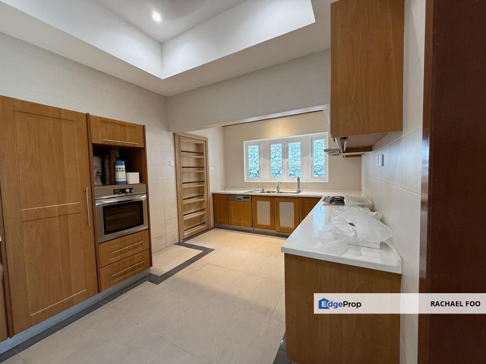 Damansara Heights Bungalow , Newly Renovated , Open Concept, Quiet, Kuala Lumpur, Damansara Heights