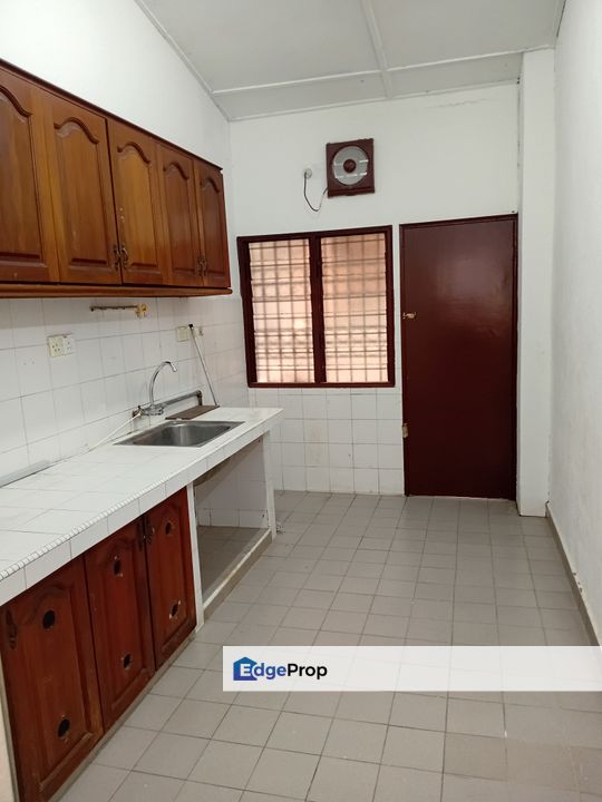 Damansara Utama PJ, 2 sty house, intermediate, basic, good location, strategic, FREEHOLD, Selangor, Petaling Jaya