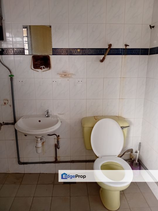 Damansara Utama PJ, 2 sty house, intermediate, basic, good location, strategic, FREEHOLD, Selangor, Petaling Jaya