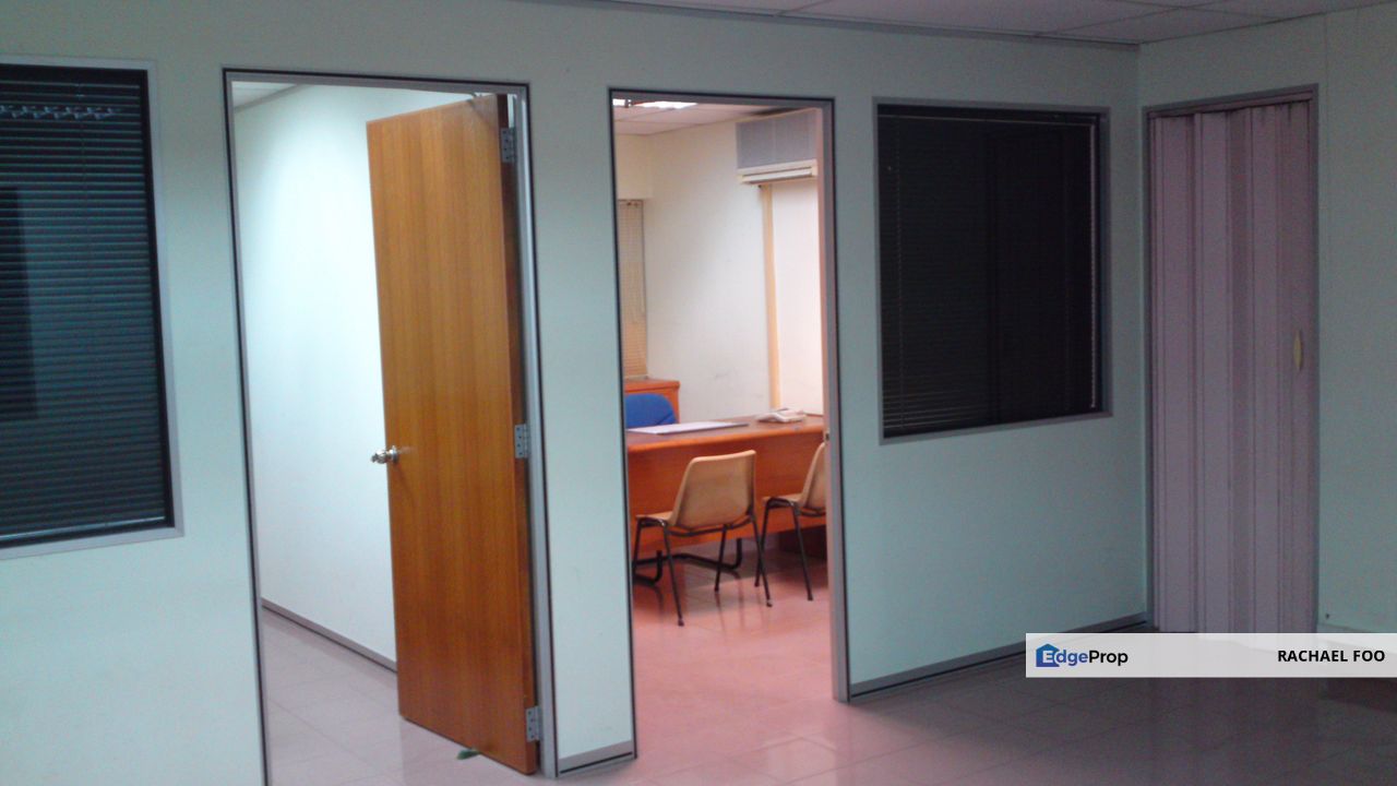 FREEHOLD SUNWAYMAS COMMERCIAL CENTRE PJ, ONLY RM350K!!!!, Selangor, Petaling Jaya