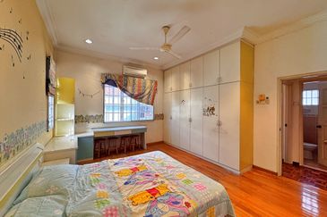 Cheap 2 Storey Corner Terrace @ Bandar Baru Sri Petaling