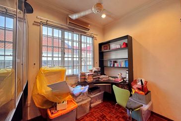 Cheap 2 Storey Corner Terrace @ Bandar Baru Sri Petaling