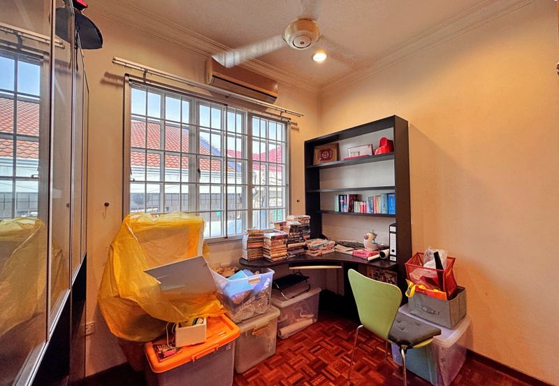 Cheap 2 Storey Corner Terrace @ Bandar Baru Sri Petaling