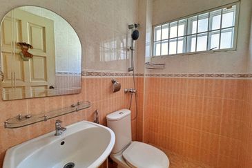 Cheap 2 Storey Corner Terrace @ Bandar Baru Sri Petaling