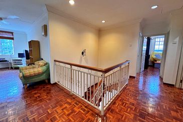 Cheap 2 Storey Corner Terrace @ Bandar Baru Sri Petaling