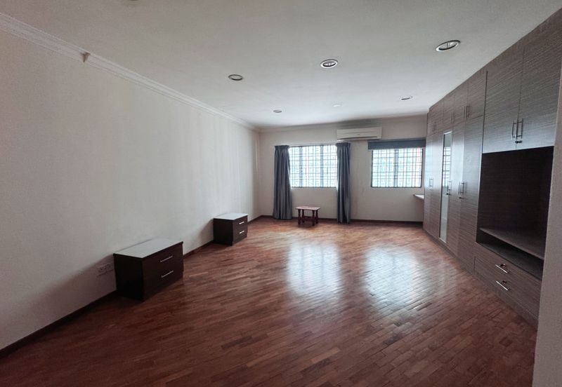 Happy Garden (Taman Gembira)