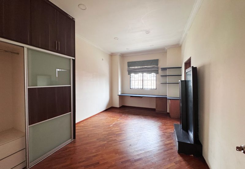 Happy Garden (Taman Gembira)