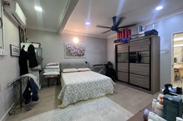 Bandar Tun Hussein Onn