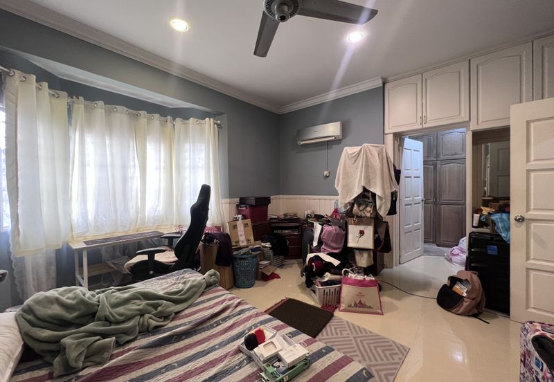 Bandar Tun Hussein Onn